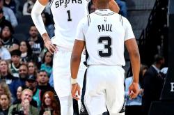 lol全球总决赛-包含圣安东尼奥马刺队召开新赛季发布会，宣布阵容的词条