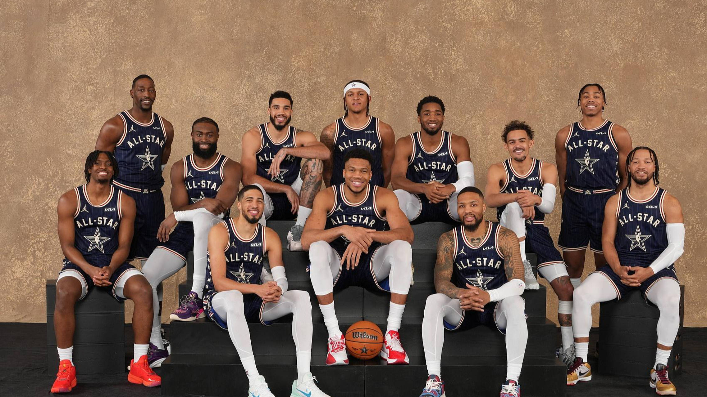 NBA球员转会传闻引起球迷期待