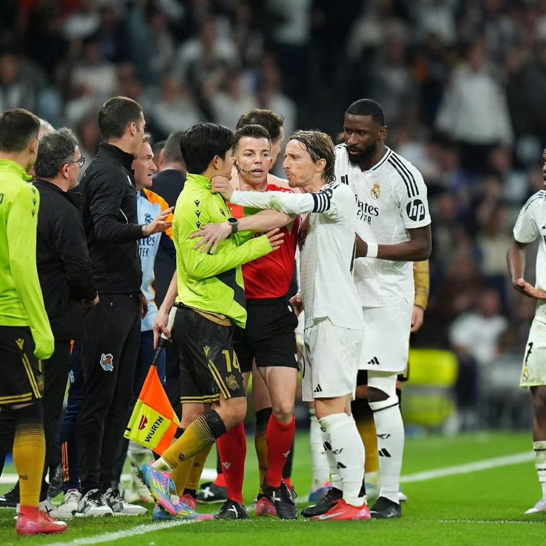 皇家马德里击败对手，实现胜利