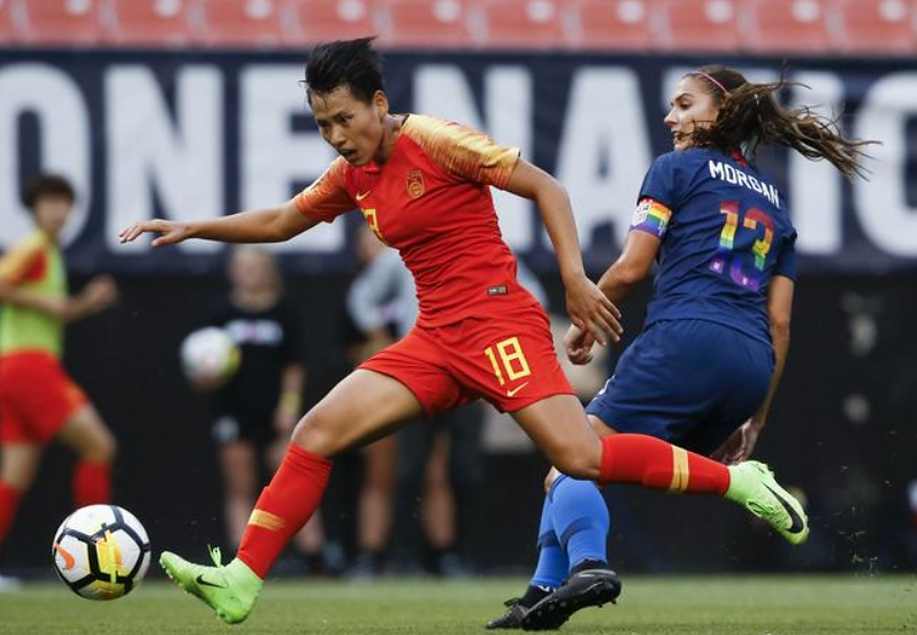 中国女足遭受惨败，球队备战困难不堪重负