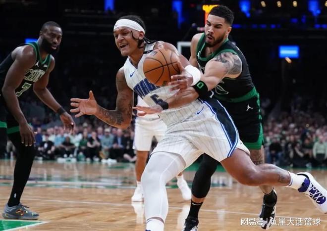 四川队鏖战湖人，塔图姆统治全场