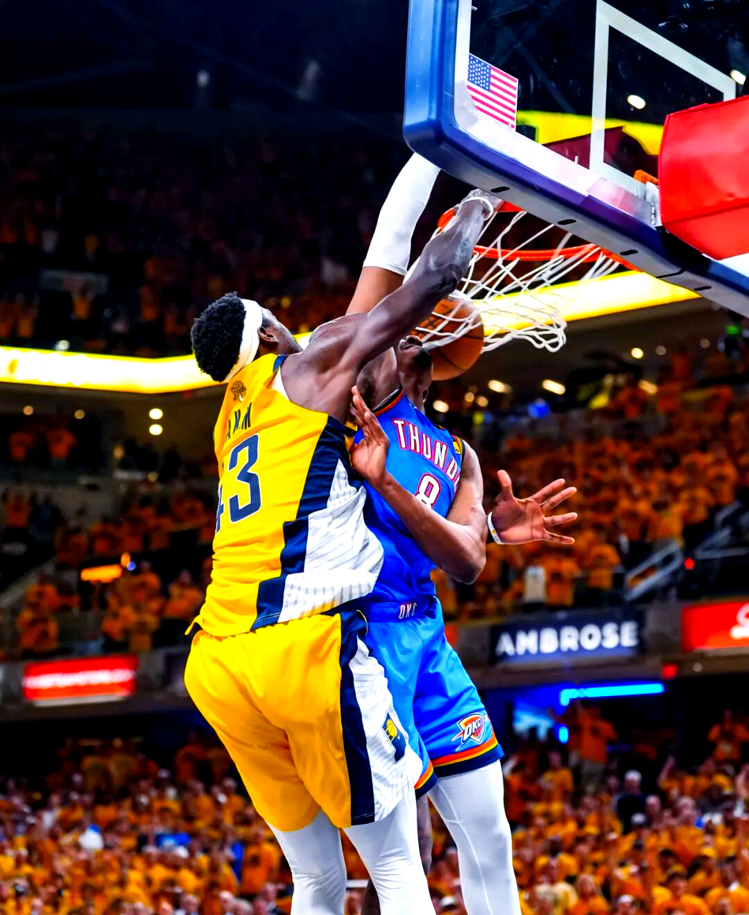 步行者险胜山西队,乔治状态火热 步行者险胜山西队,乔治状态火热